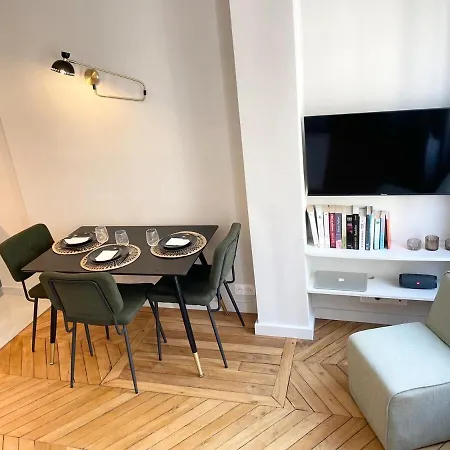 Apartment Escapade Rive Gauche - Tour Eiffel & Invalides *