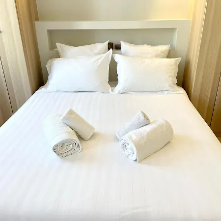Escapade Rive Gauche - Tour Eiffel & Invalides Apartment *
